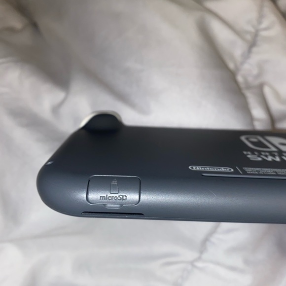 Nintendo Switch Lite. Like new condition. PRICE IS FIRM!! - Picture 3 of 10